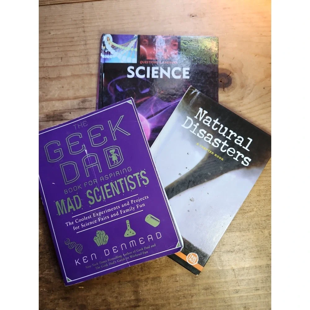 Science Books For Children. Set Of 3 Beginner Books For Budding Scientists.
